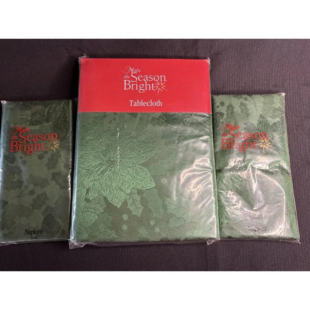 Make The Season Bright Green Christmas Tablecloth 60x102 Oblong & Napkins Set